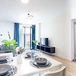 Apartment Free Parking - Very - Balcony
