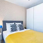 Apartment Free Parking - Very - Balcony