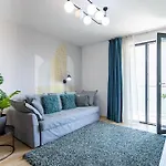 Apartment Free Parking - Very - Balcony