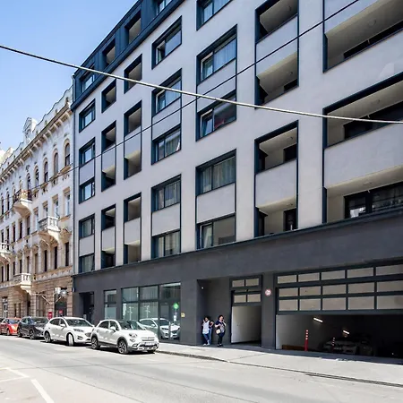 Free Parking - Very - Balcony *