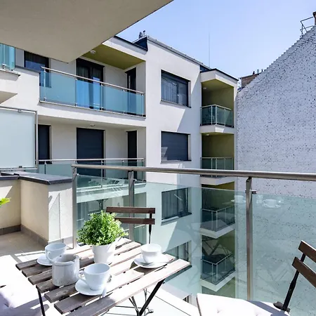 Free Parking - Very - Balcony