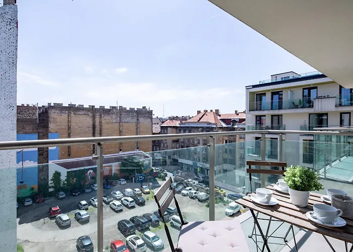 Free Parking - Very - Balcony